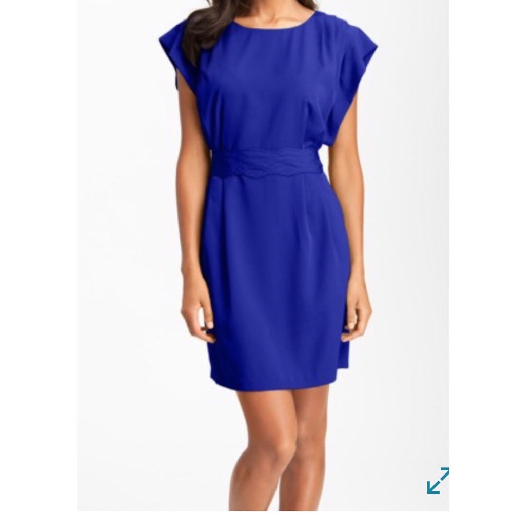 🎉 NWOT! Eliza J drape sleeve dress